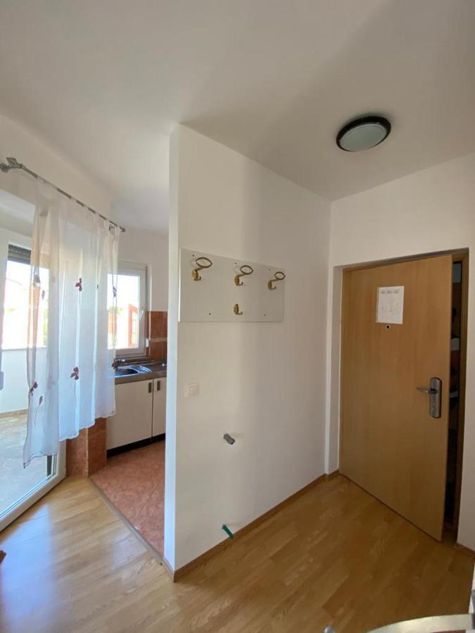 רובינייסקו סלו Apartments Ivana With The Pool מראה חיצוני תמונה