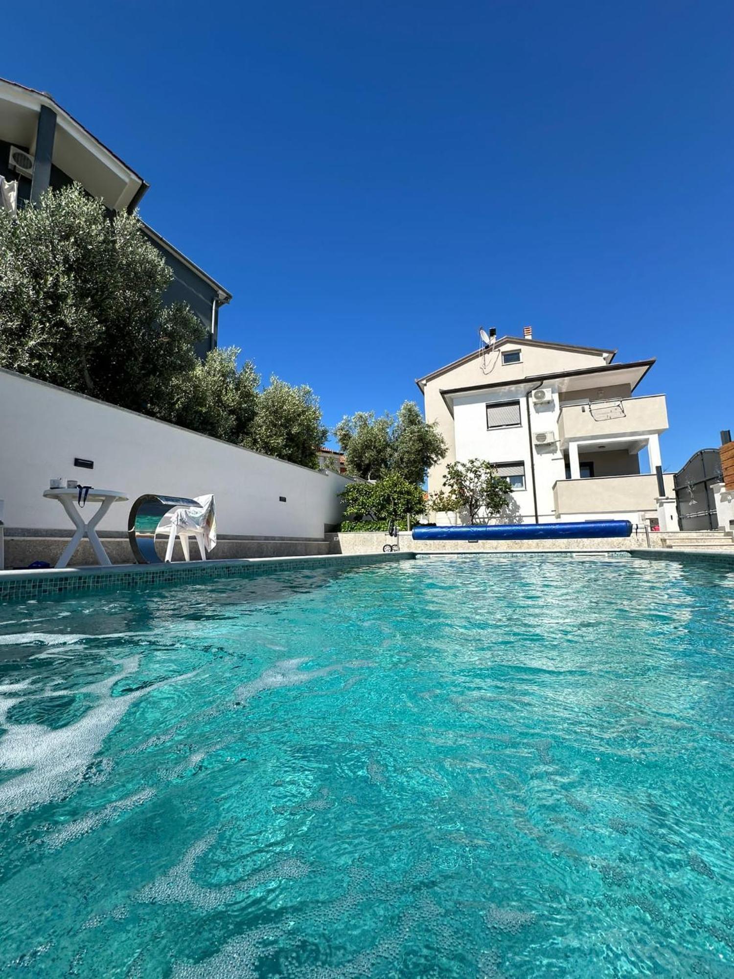 רובינייסקו סלו Apartments Ivana With The Pool מראה חיצוני תמונה