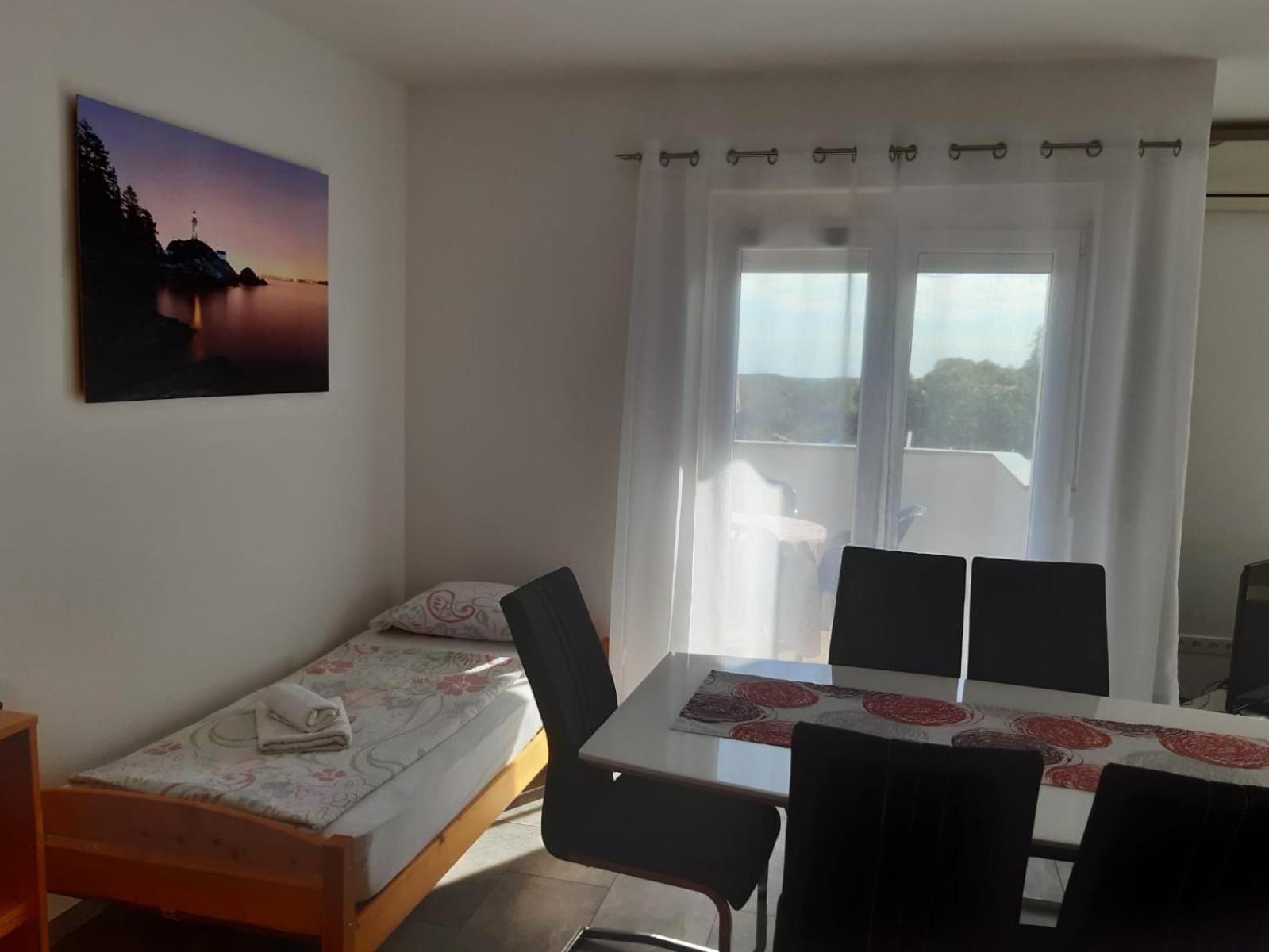 רובינייסקו סלו Apartments Ivana With The Pool מראה חיצוני תמונה