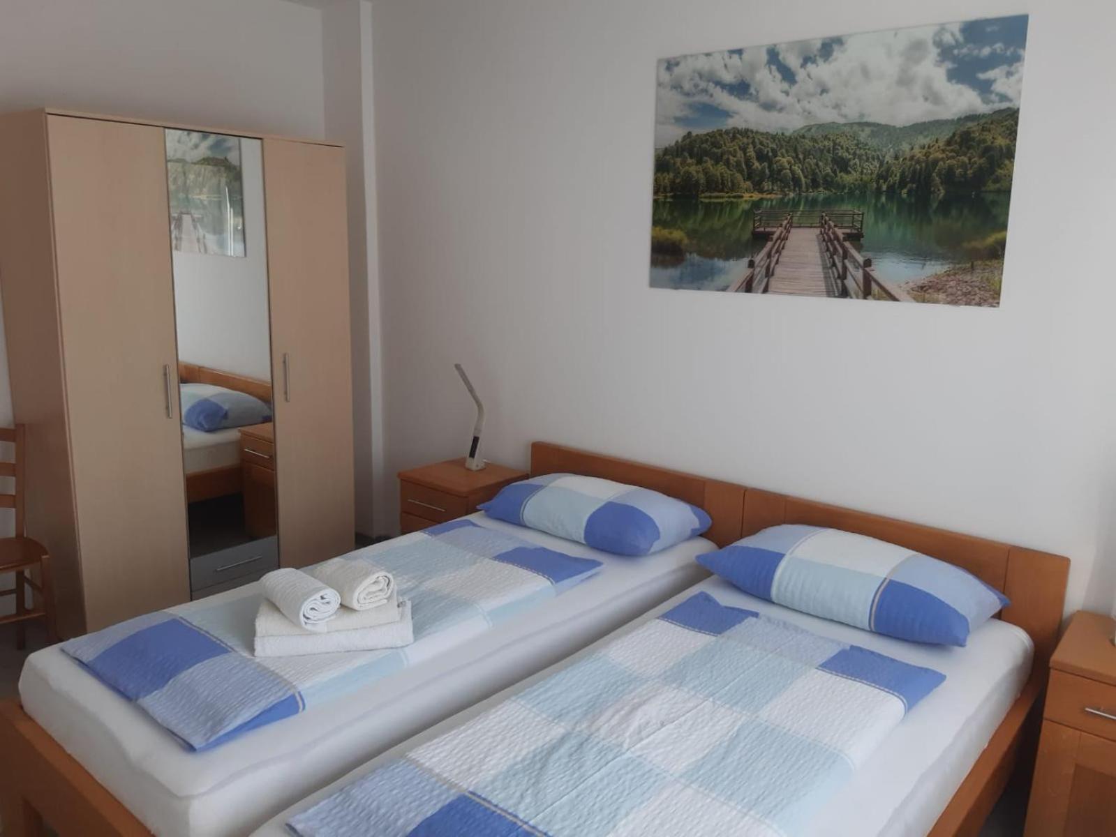 רובינייסקו סלו Apartments Ivana With The Pool מראה חיצוני תמונה