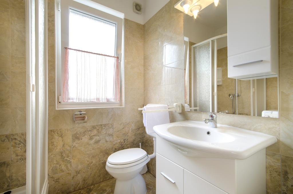 רובינייסקו סלו Apartments Ivana With The Pool מראה חיצוני תמונה
